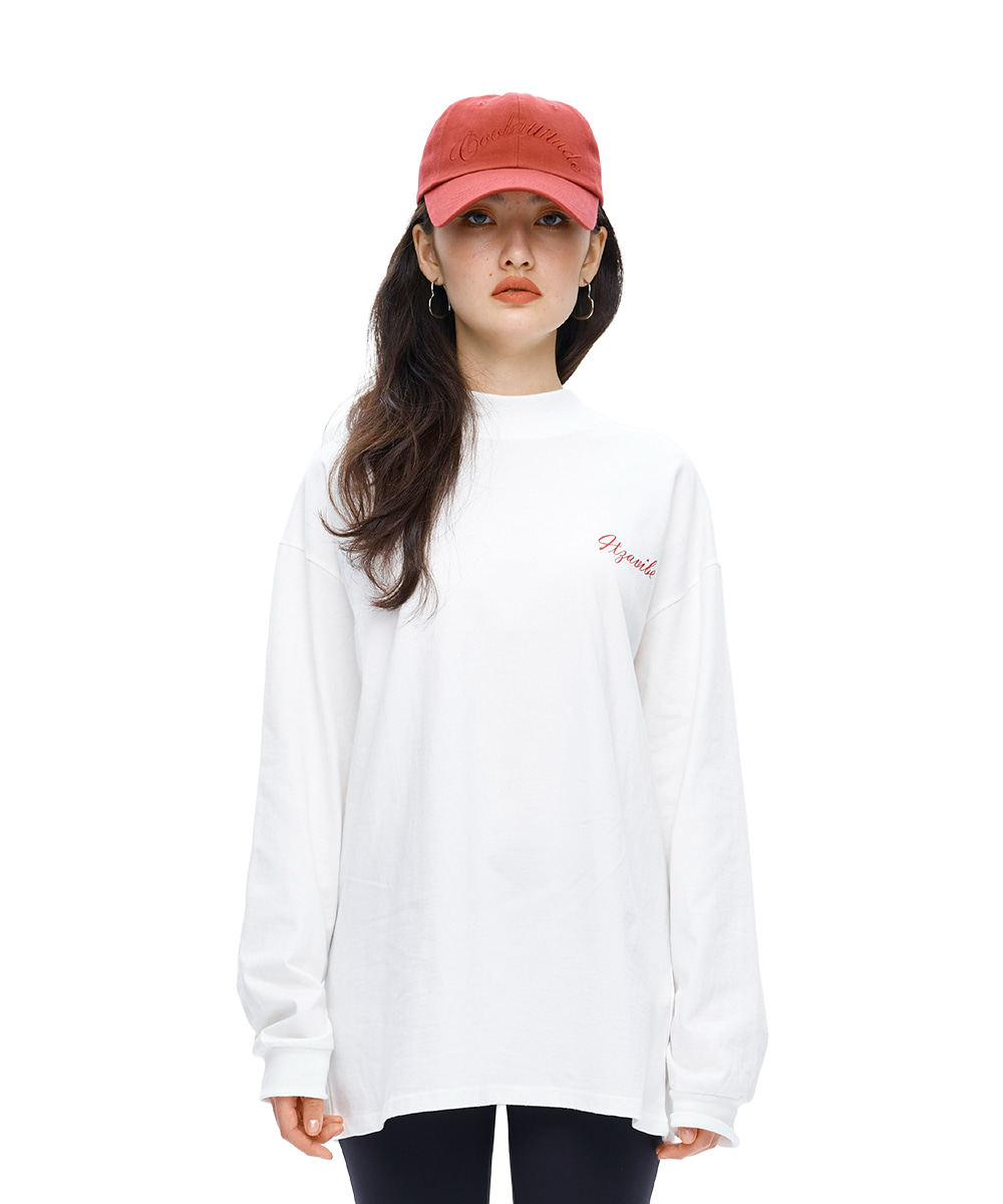 [IT001-9] SCRIPT GRAPHIC LONG SLEEVES - WHITE